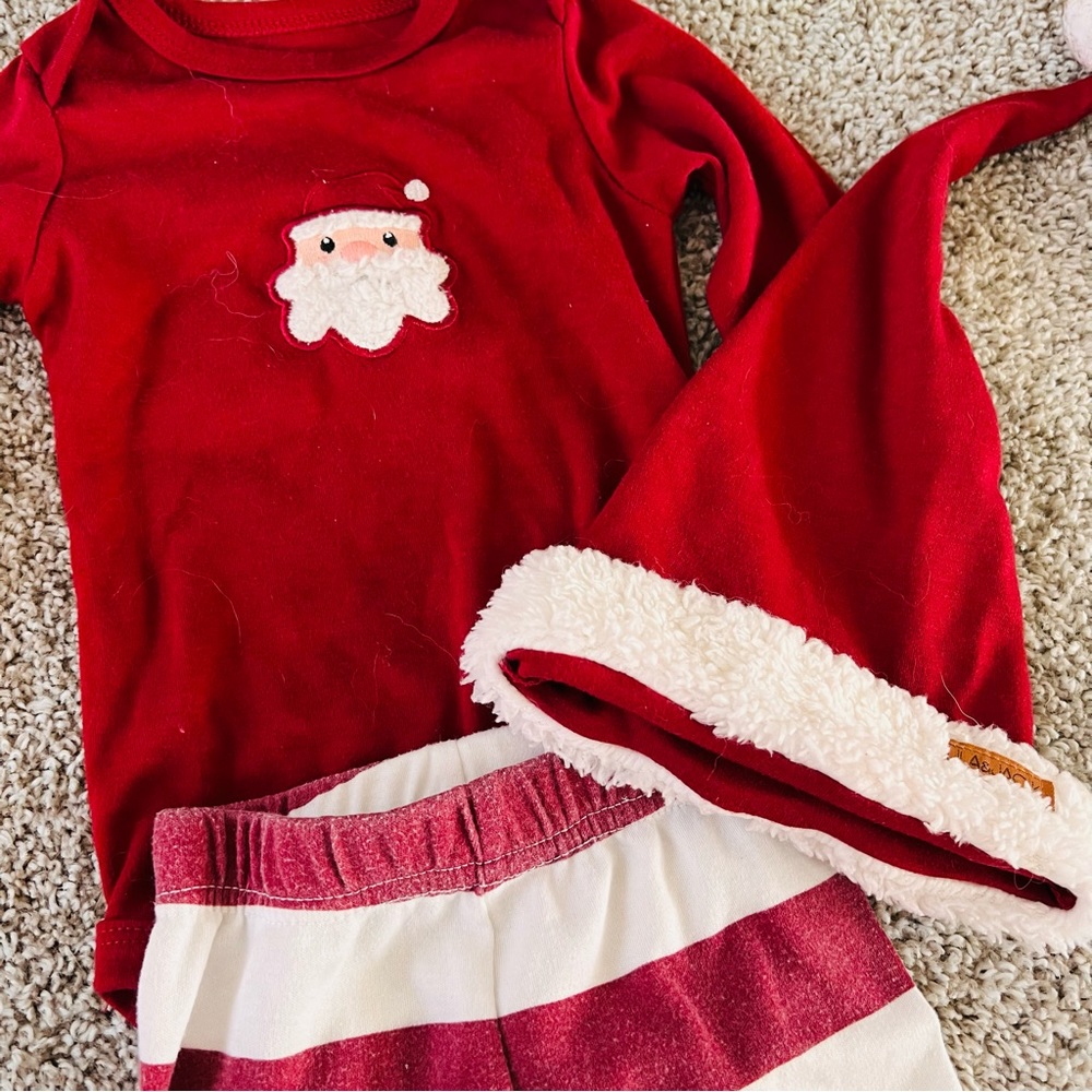 Lila & Jack | Santa Christmas Set - Picture 3 of 5